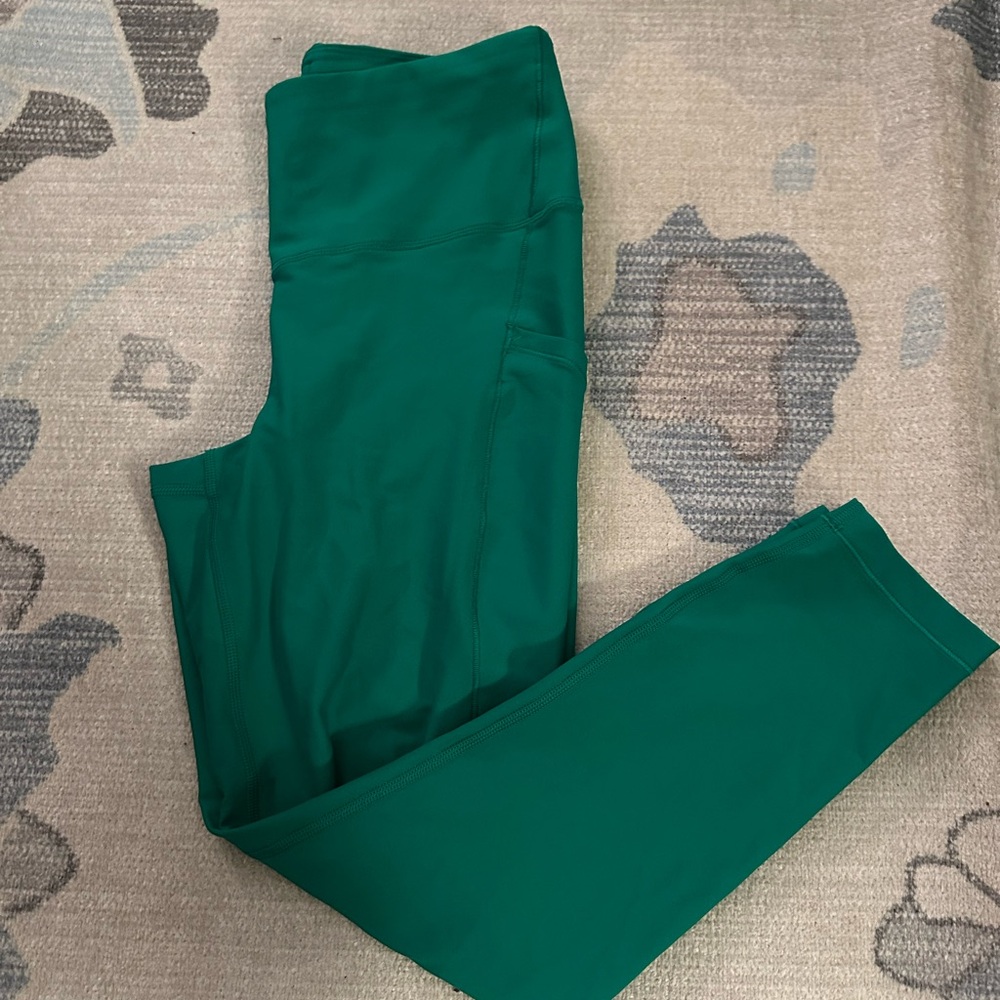 Athleta leggings with pockets